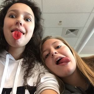 Meet your Posher, Elizabeth